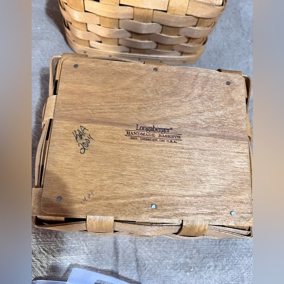 Longaberger Card File Baskets (Set of 2) with Basket protecters and Dividers EUC - Picture 4 of 8